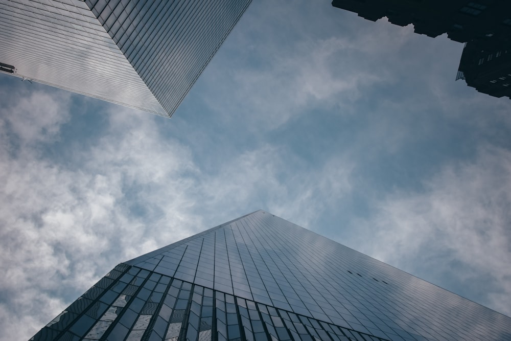 close-up photography of high-rise building