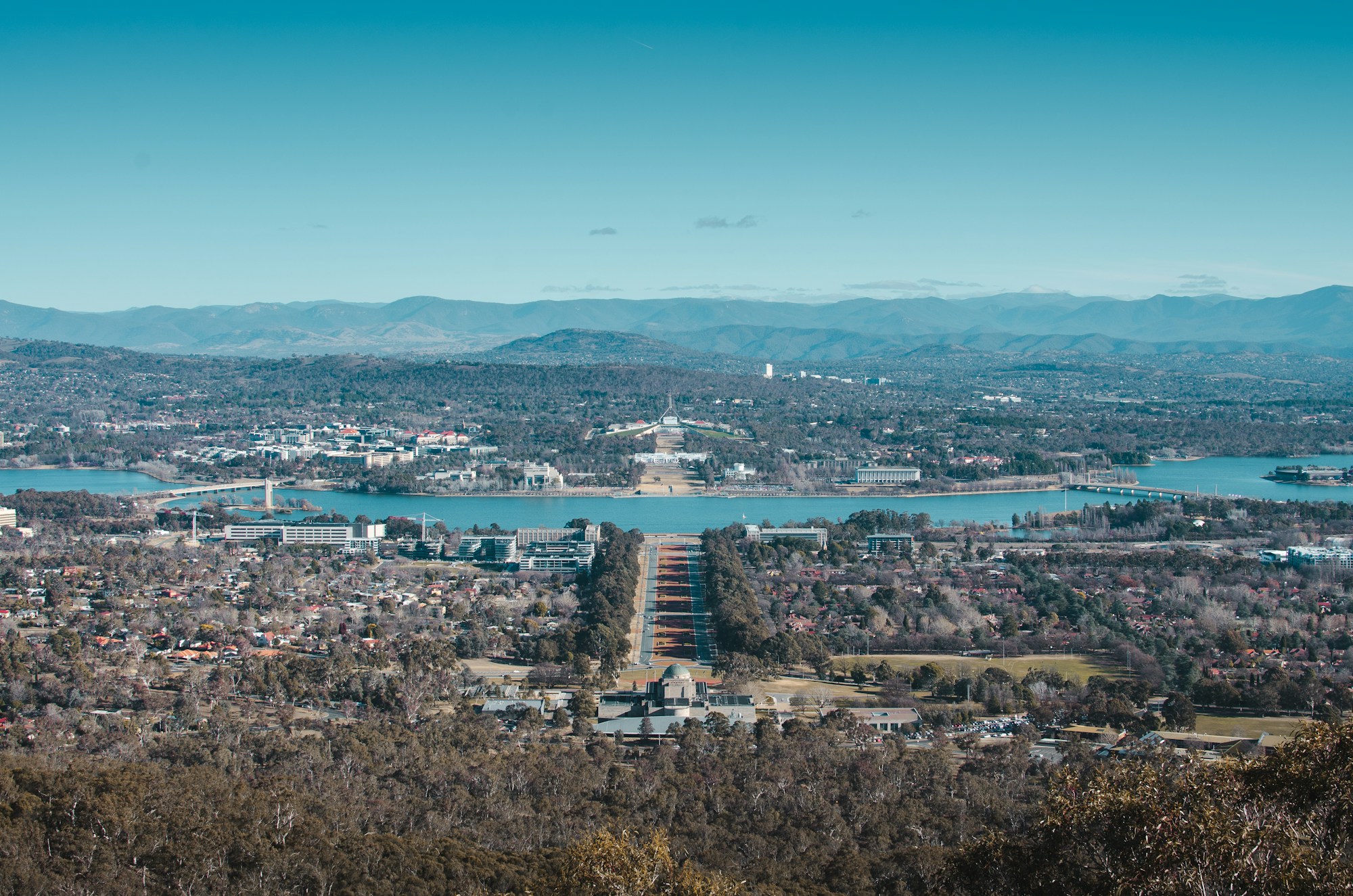 Discover Canberra: Must-See Sights & Hidden Gems