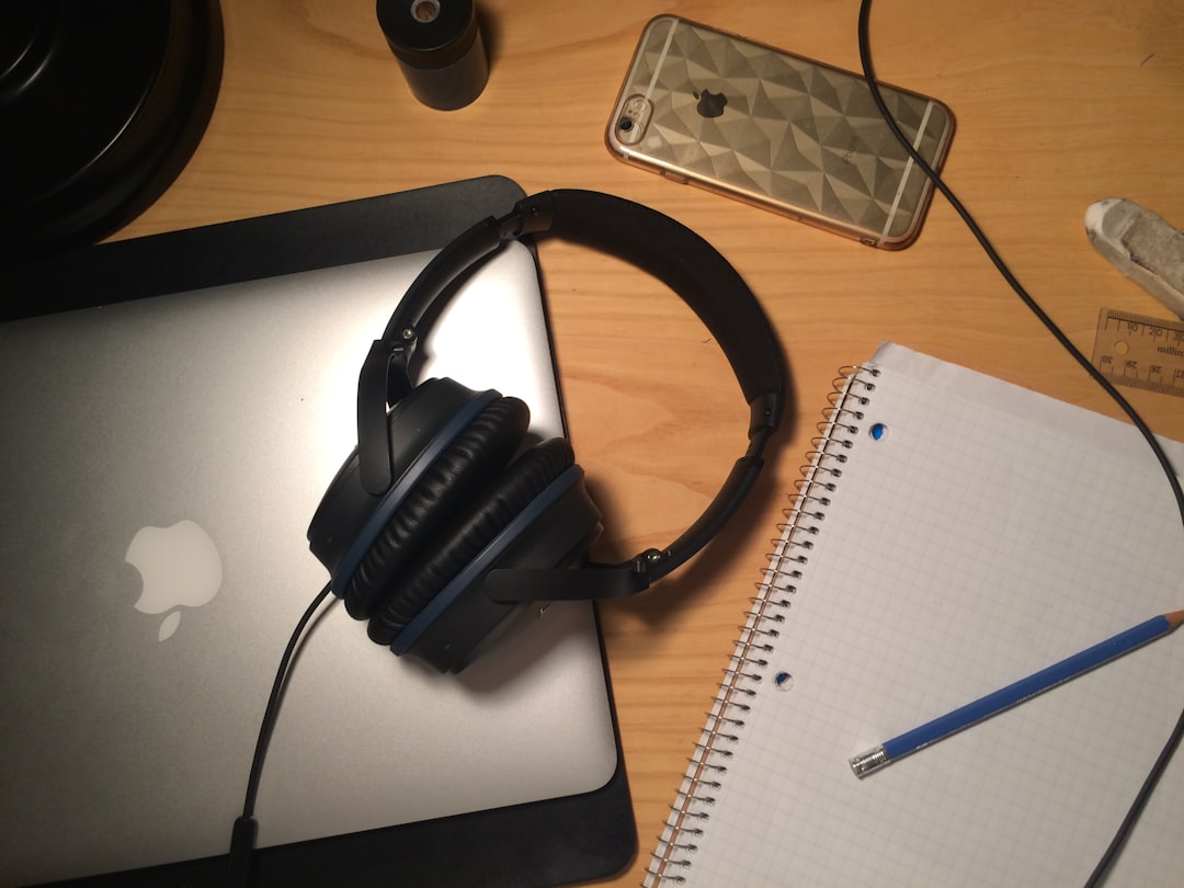 balck corded headphones,