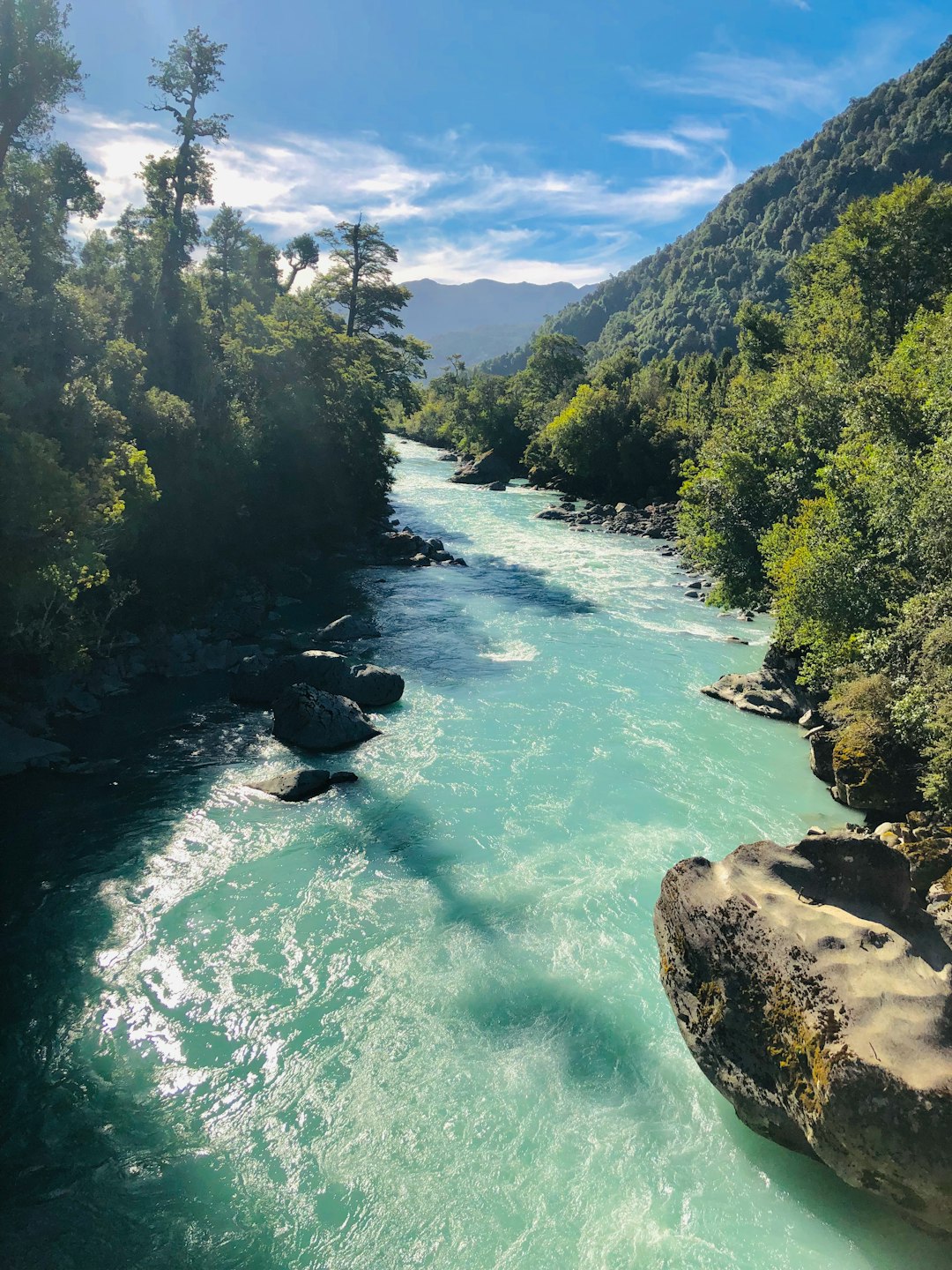 travelers stories about River in HornopirÃ©n, Chile