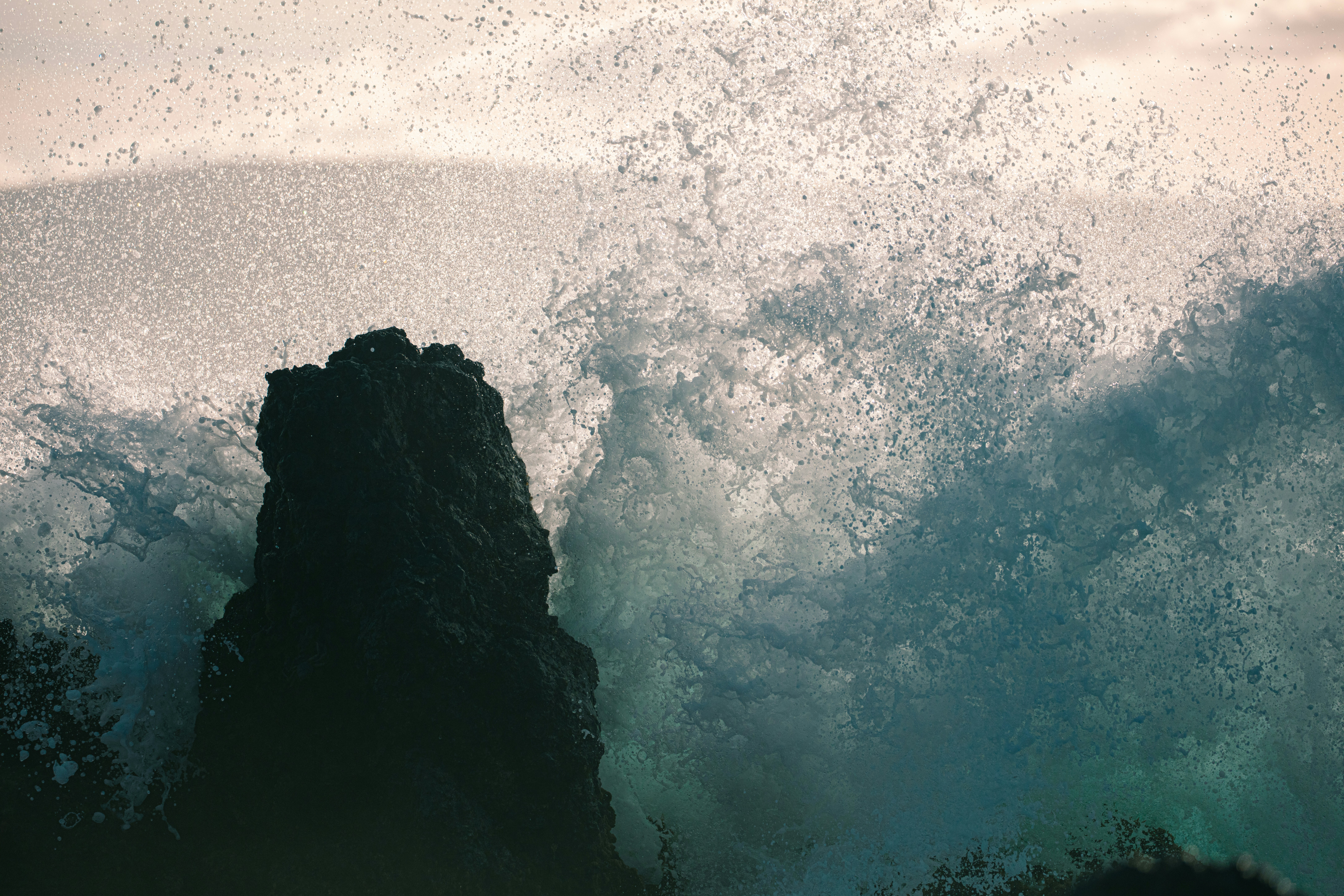 Photo by worldsbetweenlines