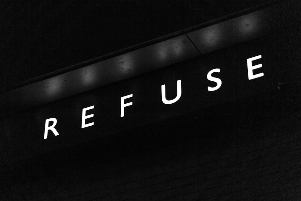 Refuse Pictures | Download Free Images on Unsplash