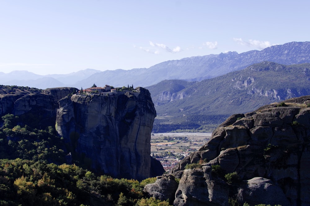 rocky mountain during daytime