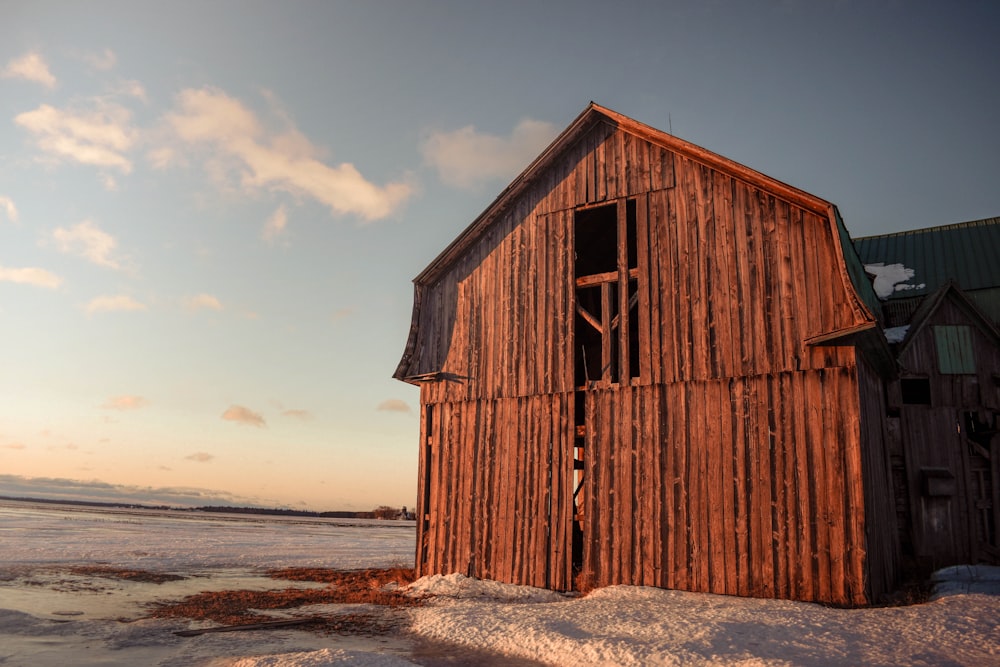 brown barn