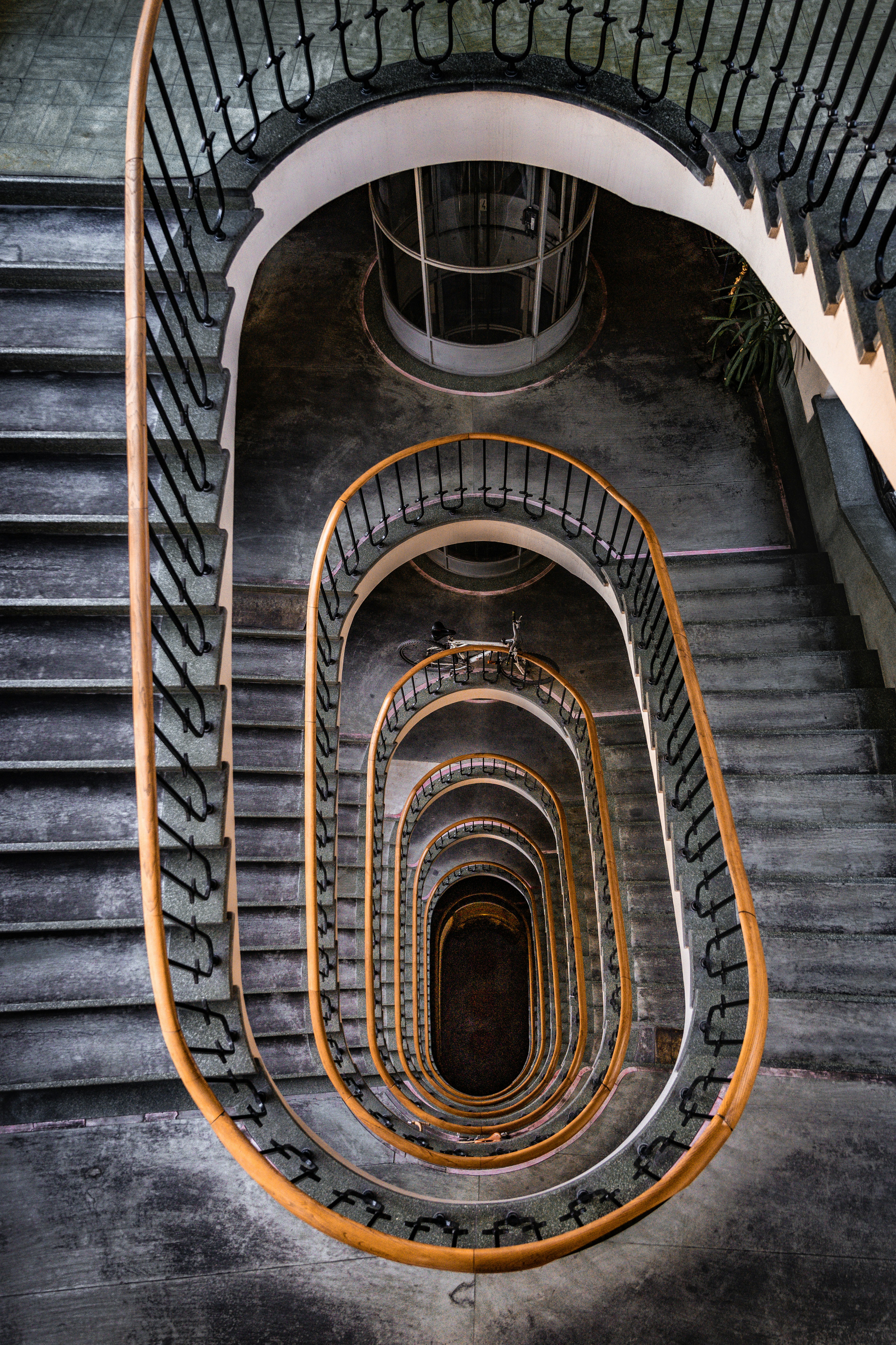 great photo recipe,how to photograph bauhaus style stairway in budapest, hungary; spiral staircase