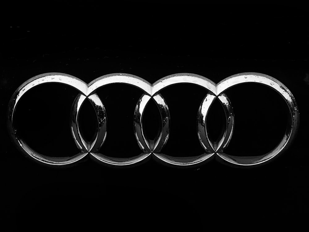 Audi logo photo – Free Grey Image on Unsplash