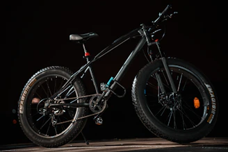 black fat bike
