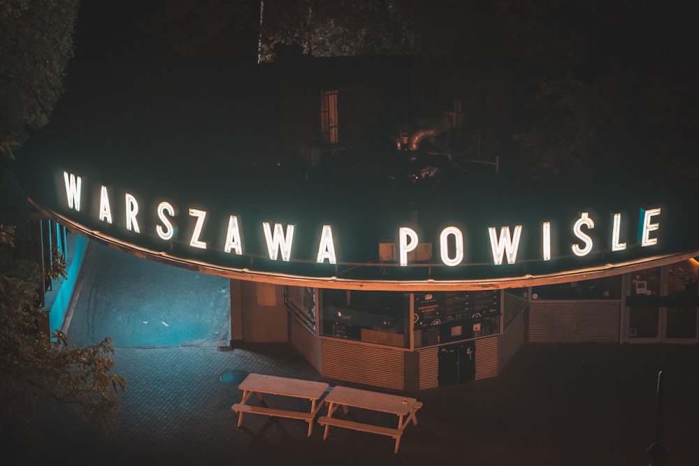 Warszawa Powisle lighted sign