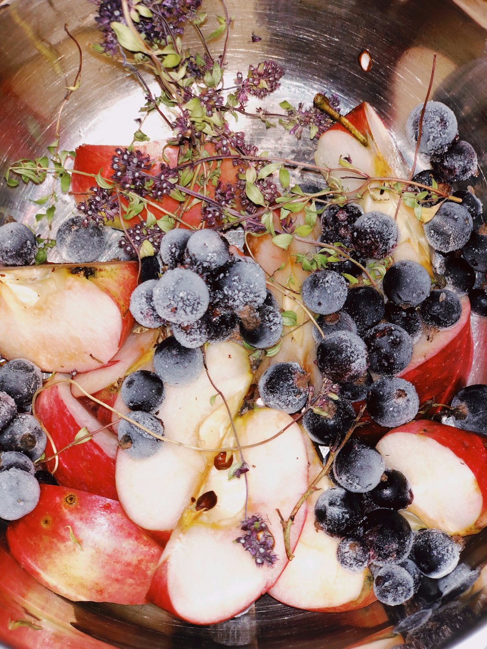 sliced apple with berry fruits