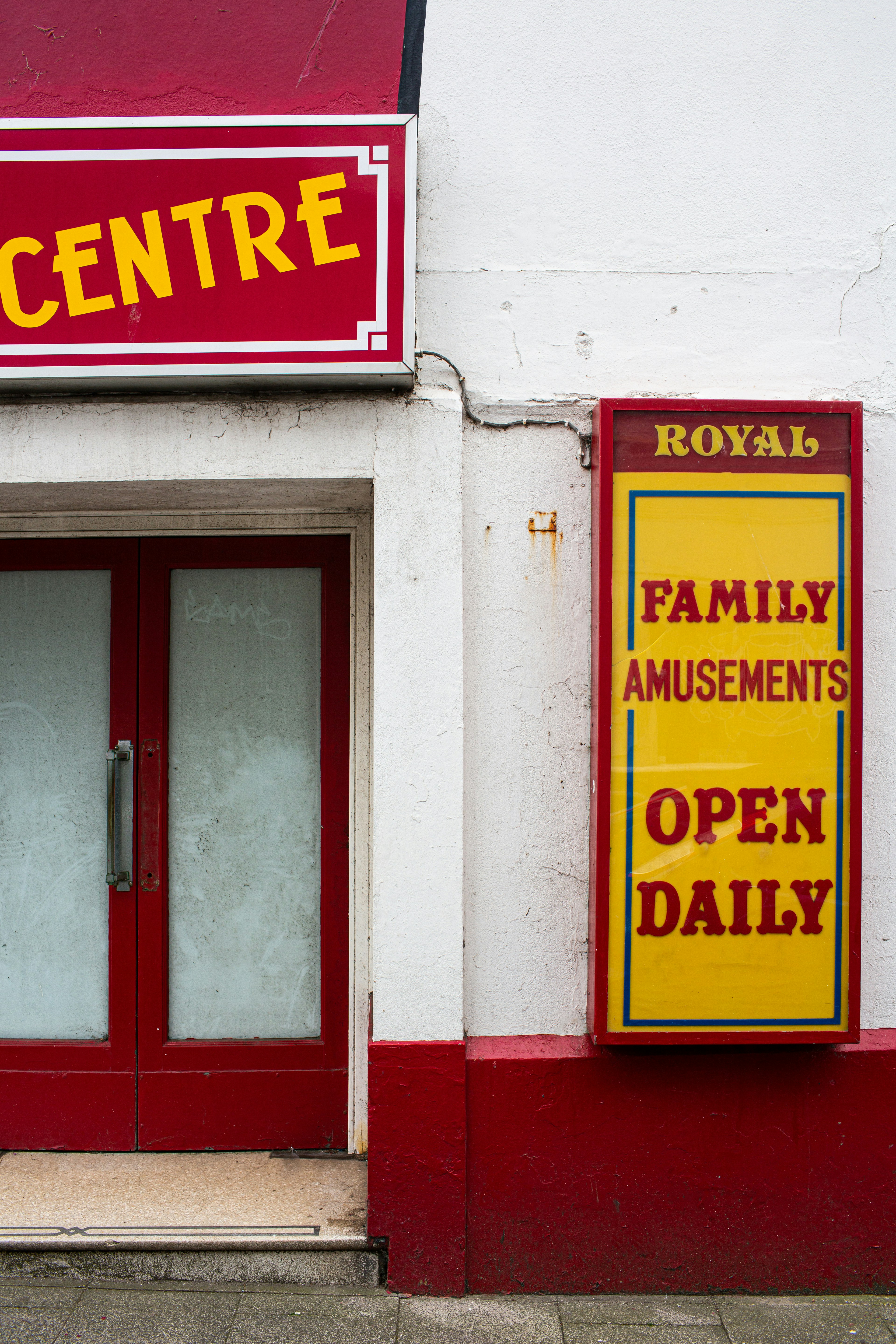 red and yellow road signage