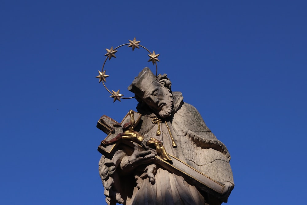 gray concrete religious statue