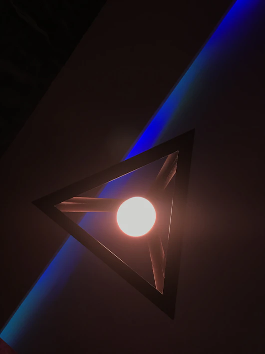 a picture of a light in a dark room