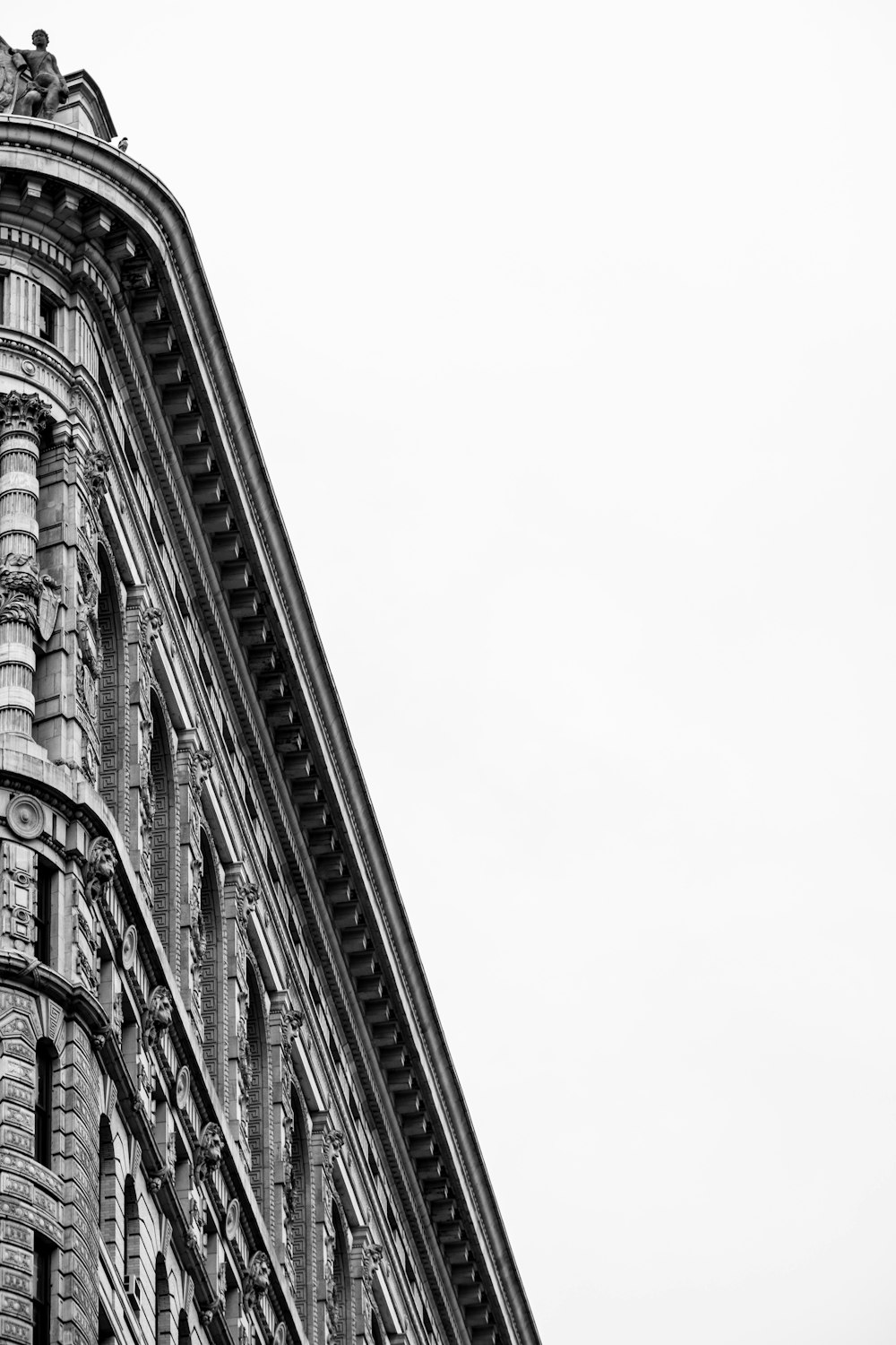 a black and white photo of an old building