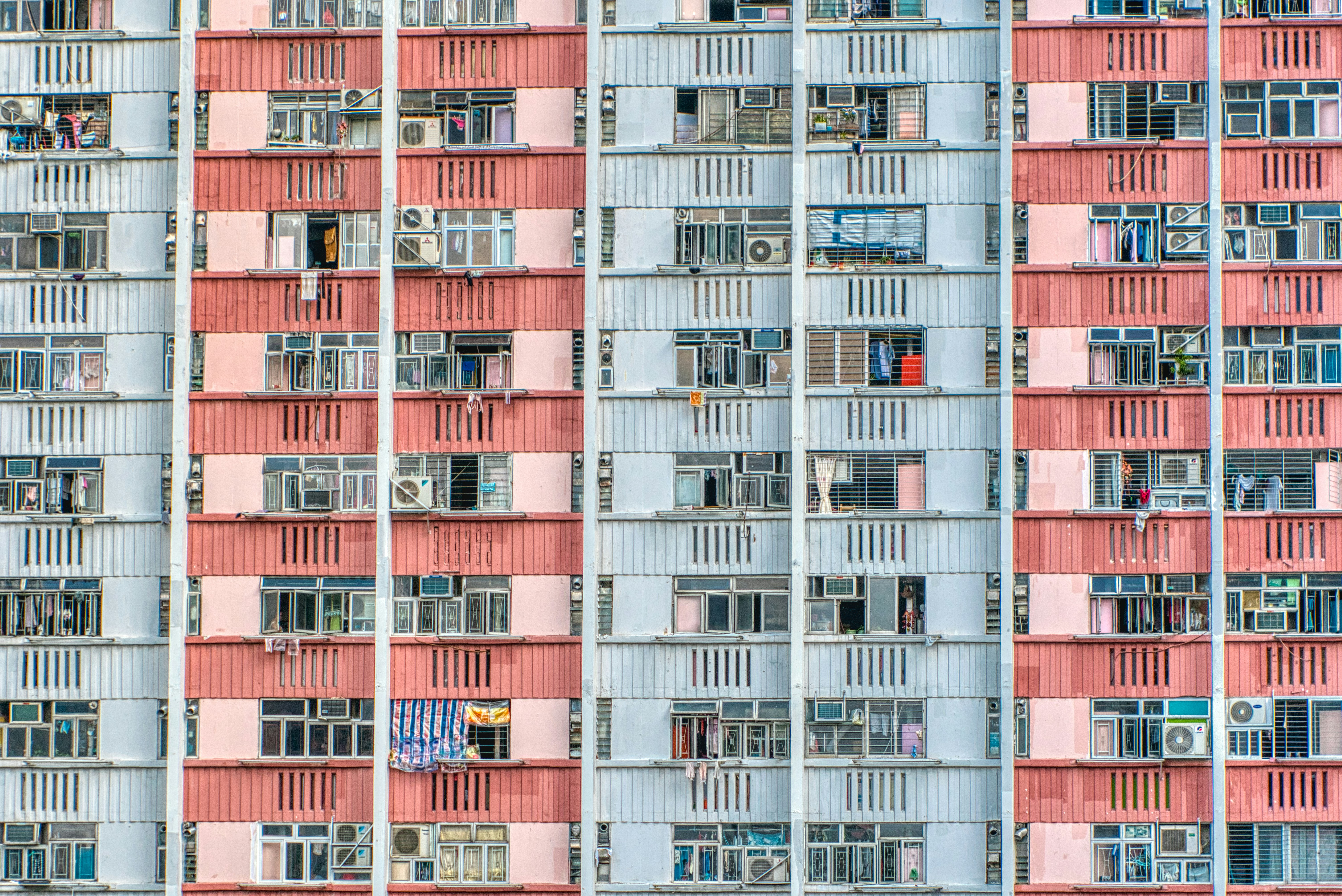 Photo by thomaskinto