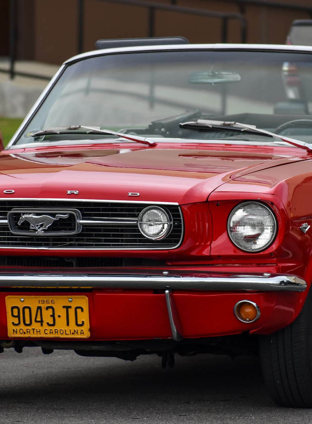 red Ford Mustang