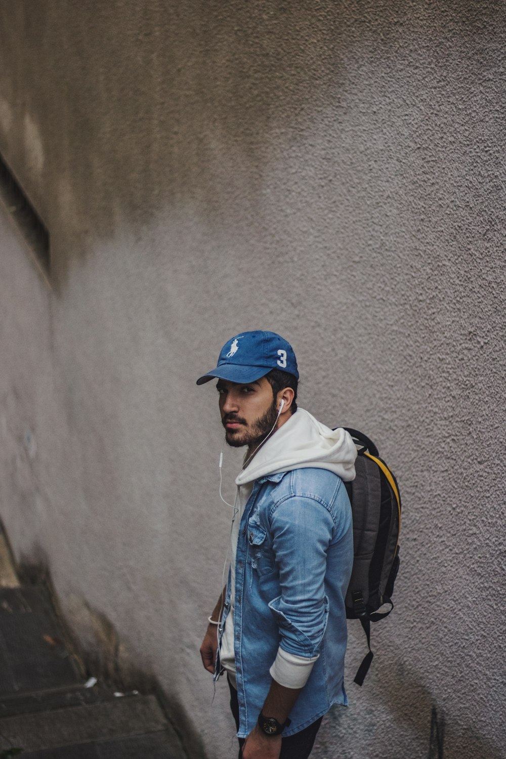 men's blue denim jacket