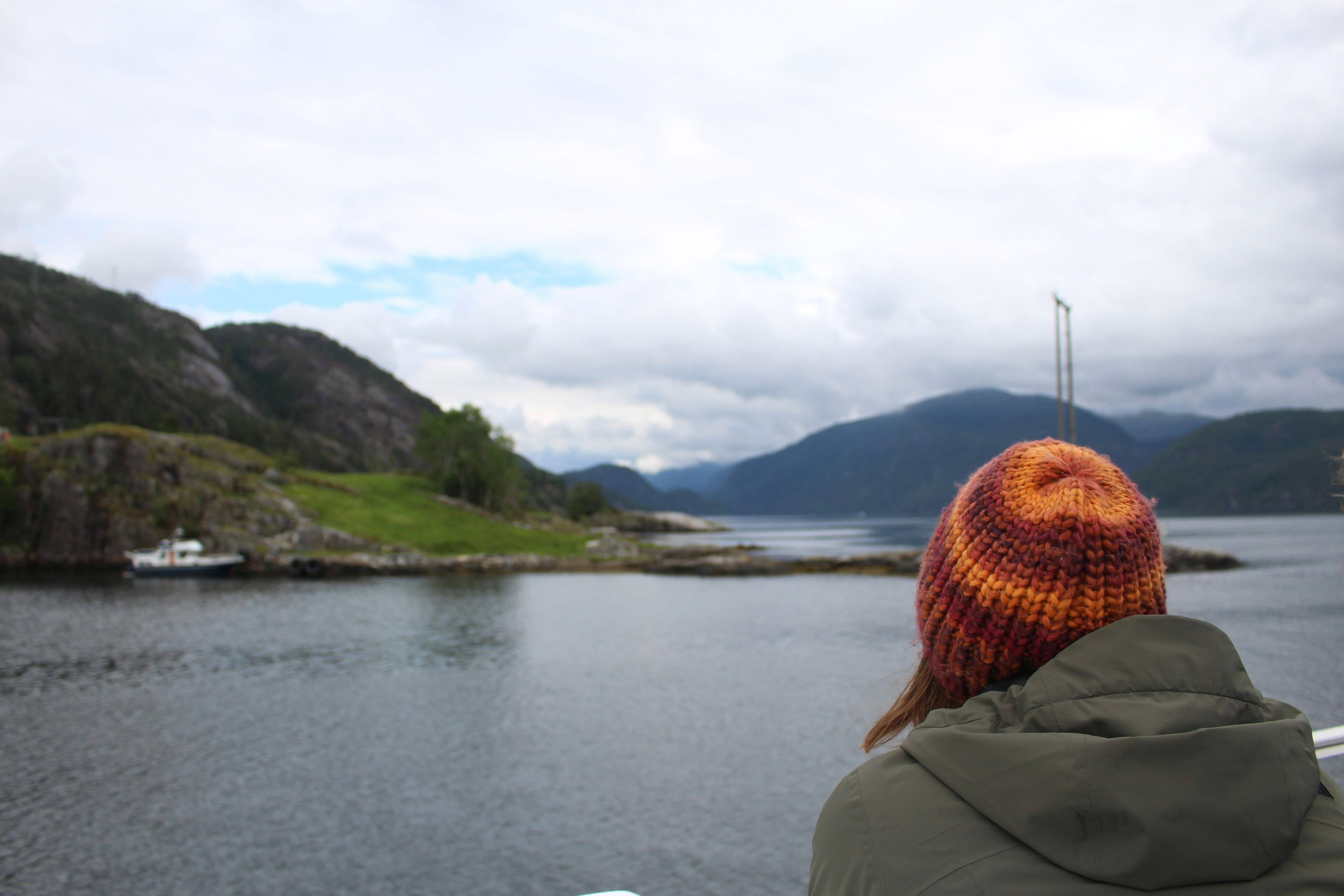 Norway EES April 10, 2026 Update: Why biometric entry is now mandatory for US/UK citizens.