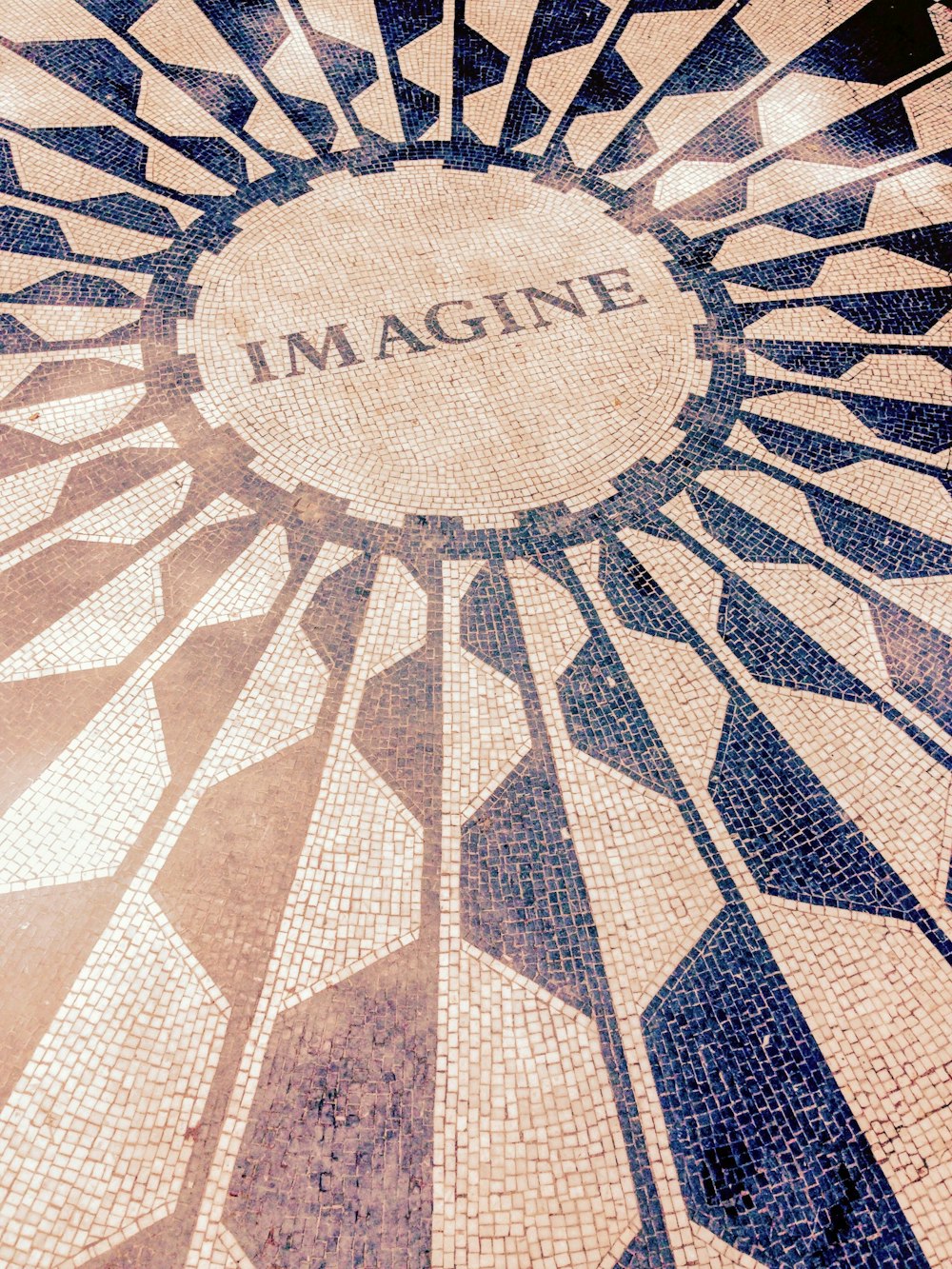 Imagine logo