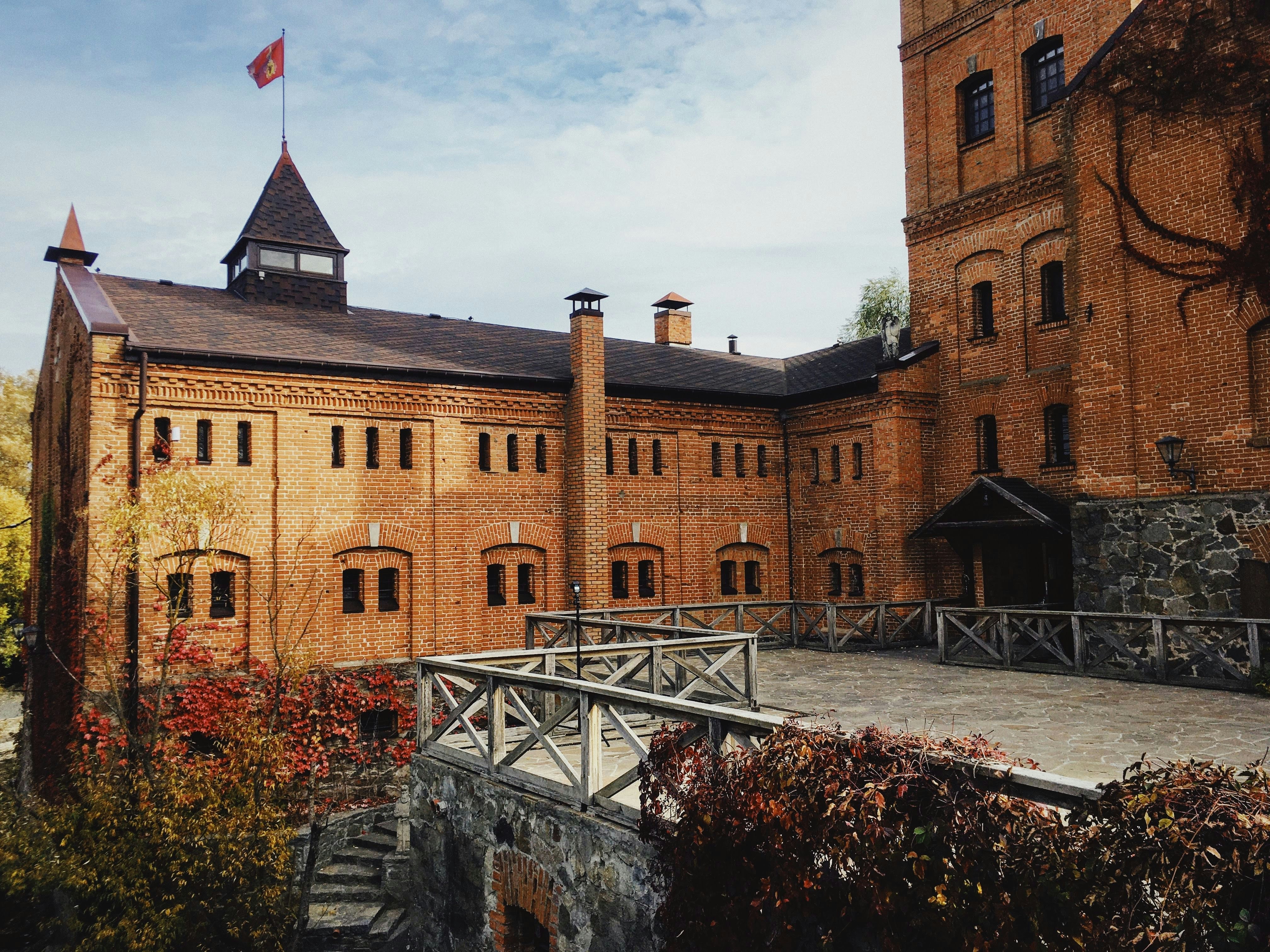 Old Castle Pictures Download Free Images On Unsplash