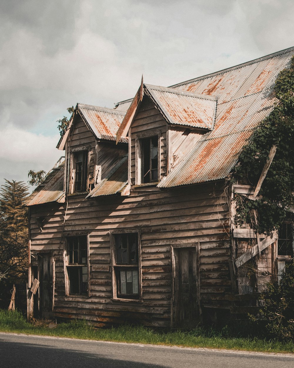 brown wooden house