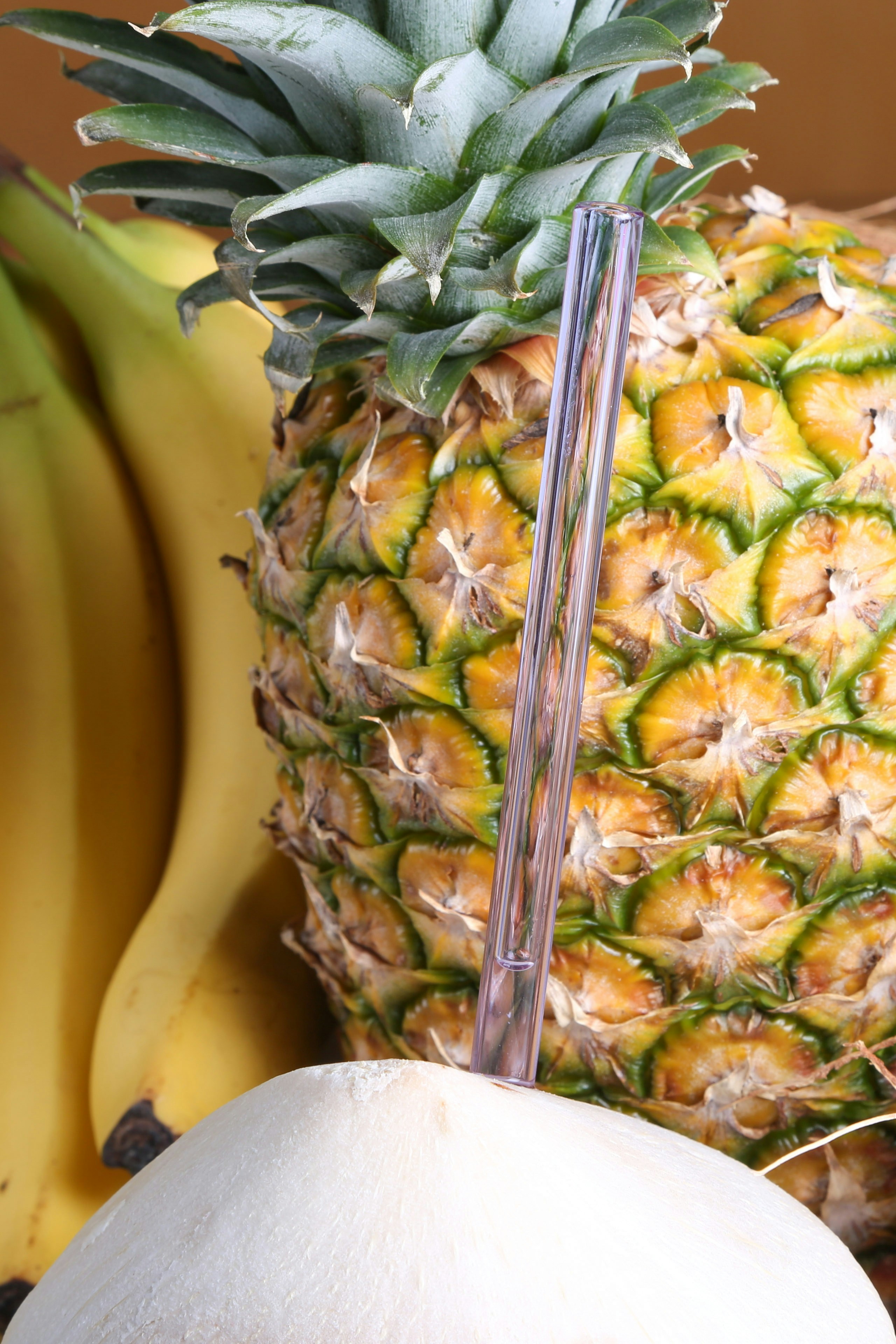 piña junto al plátano