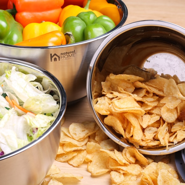 Chips beside vegetables