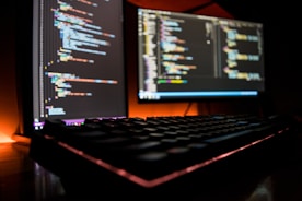 Computer screen coding, website building