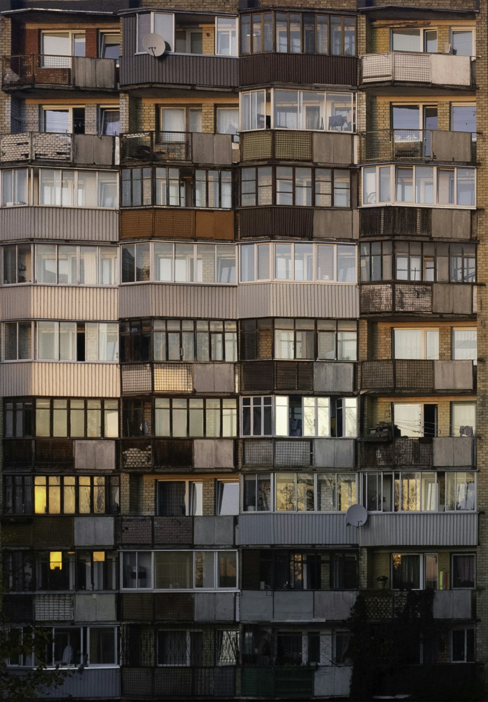 brown apartment building