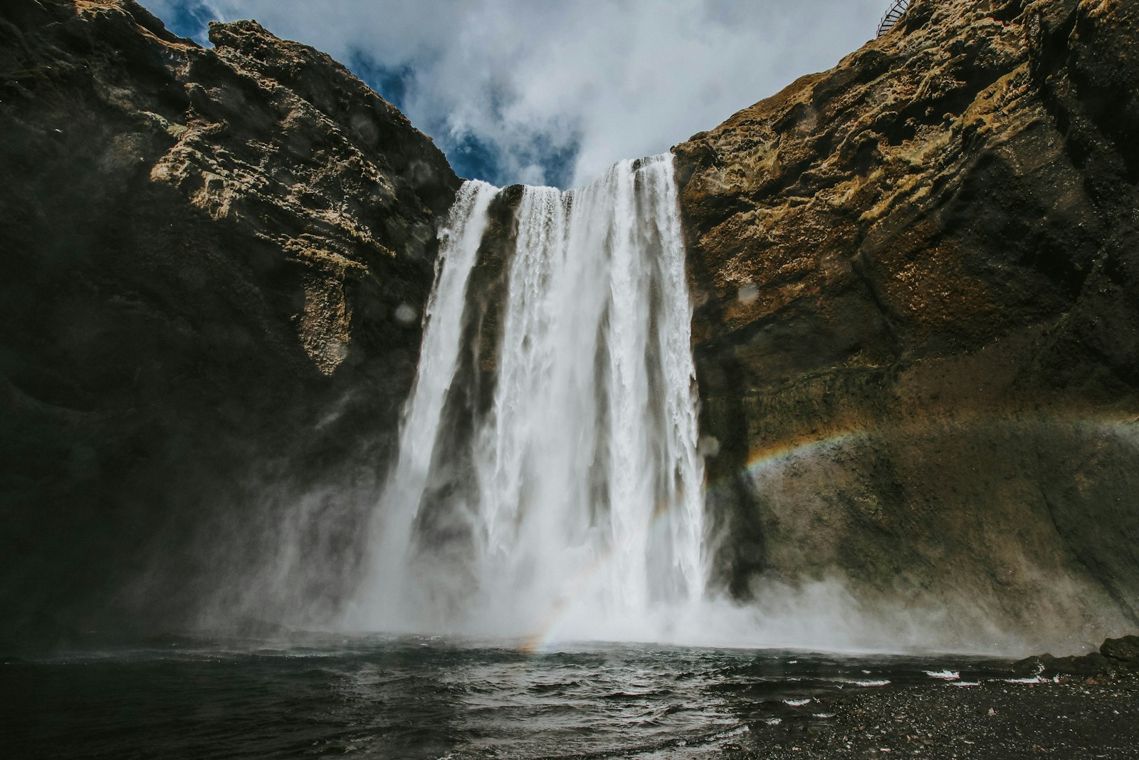 Canon EOS 700D (EOS Rebel T5i / EOS Kiss X7i) + Canon EF-S 10-22mm F3.5-4.5 USM sample photo. Waterfalls photo during daytime photography