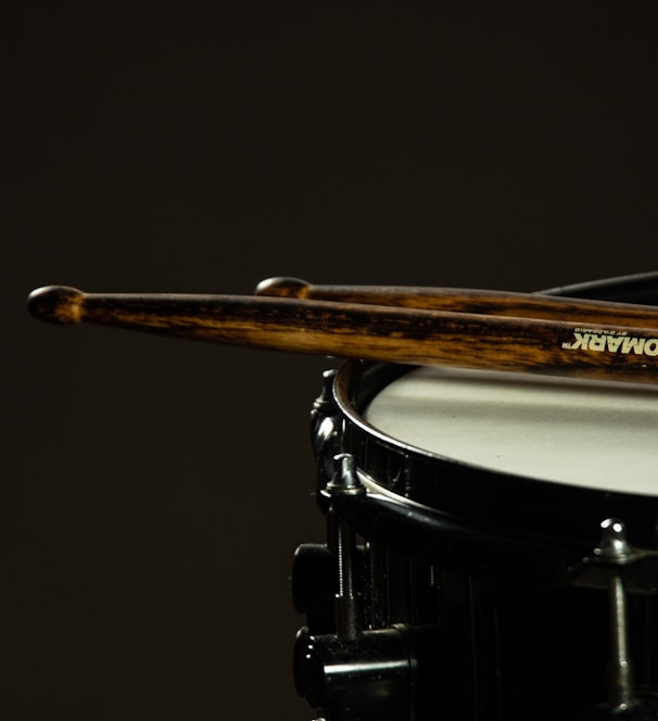 black and brown snare drum