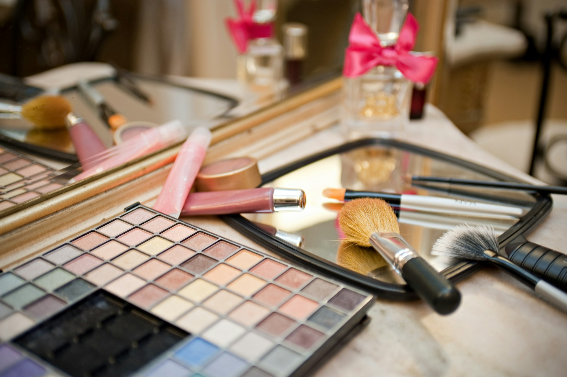 women's assorted make up