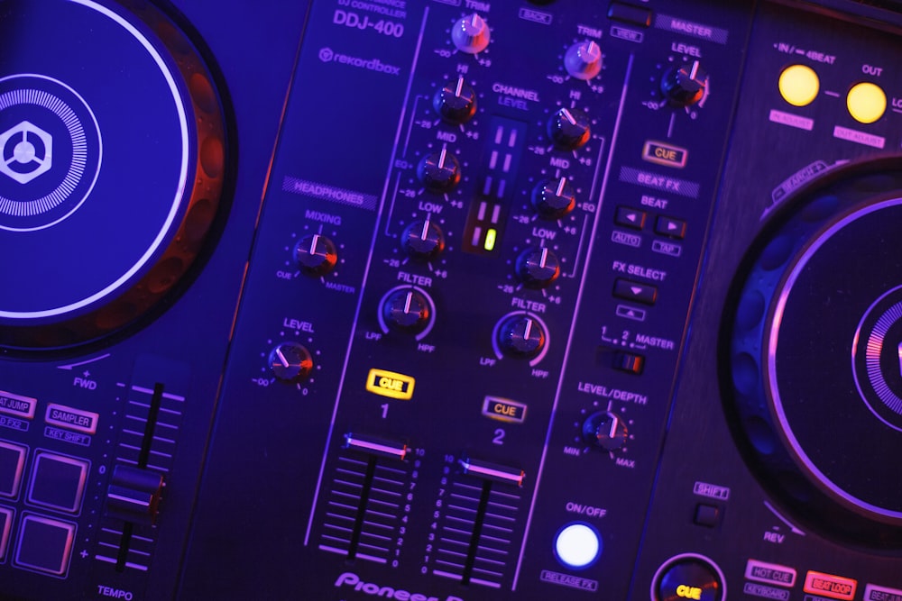 closeup photo of DJ mixer