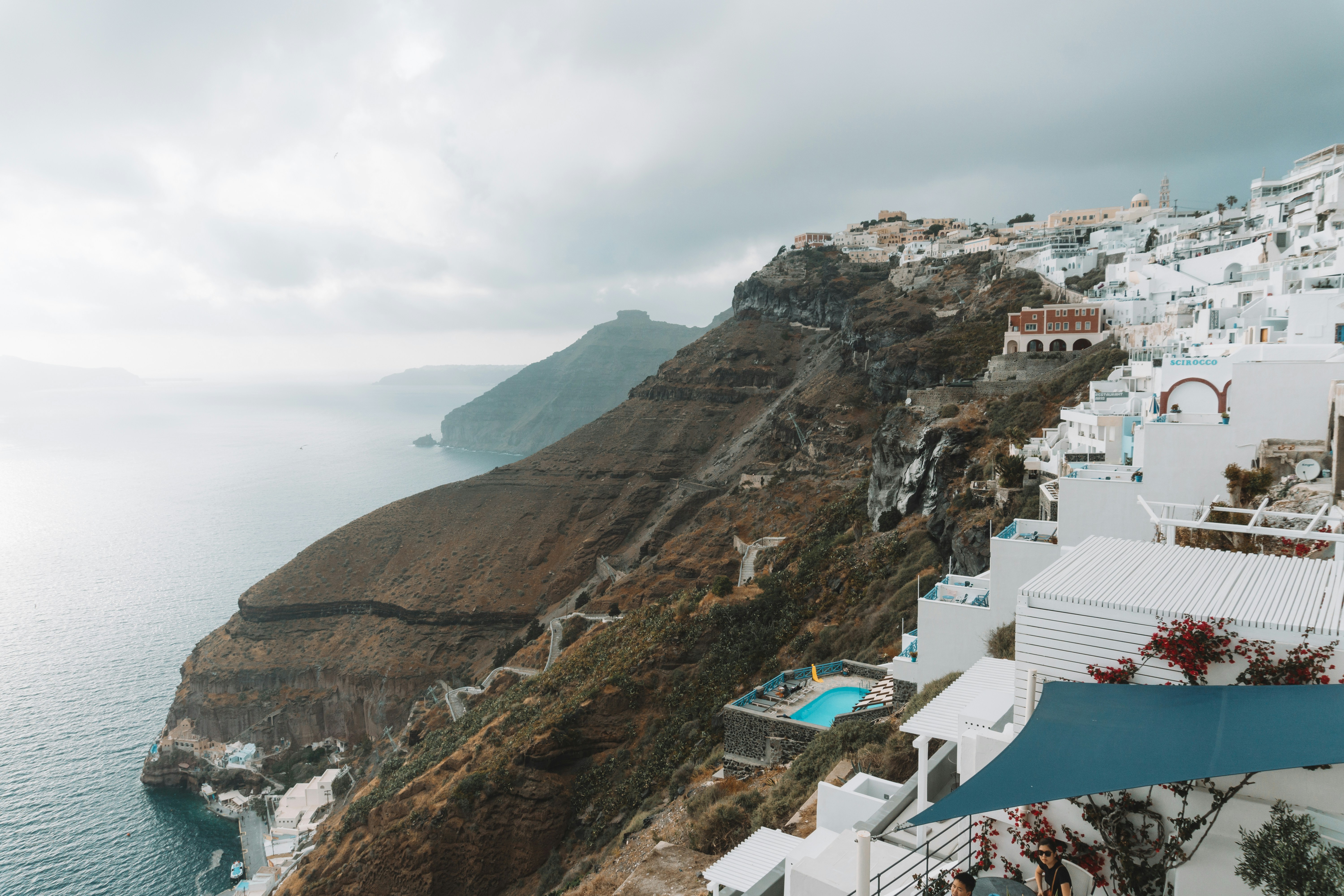 昼間のサントリーニ島ギリシャの写真 Unsplashで見つけるギリシャの無料写真