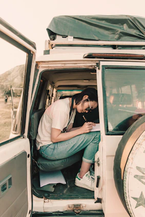 Mobile Notary helping a client in Joplin MO