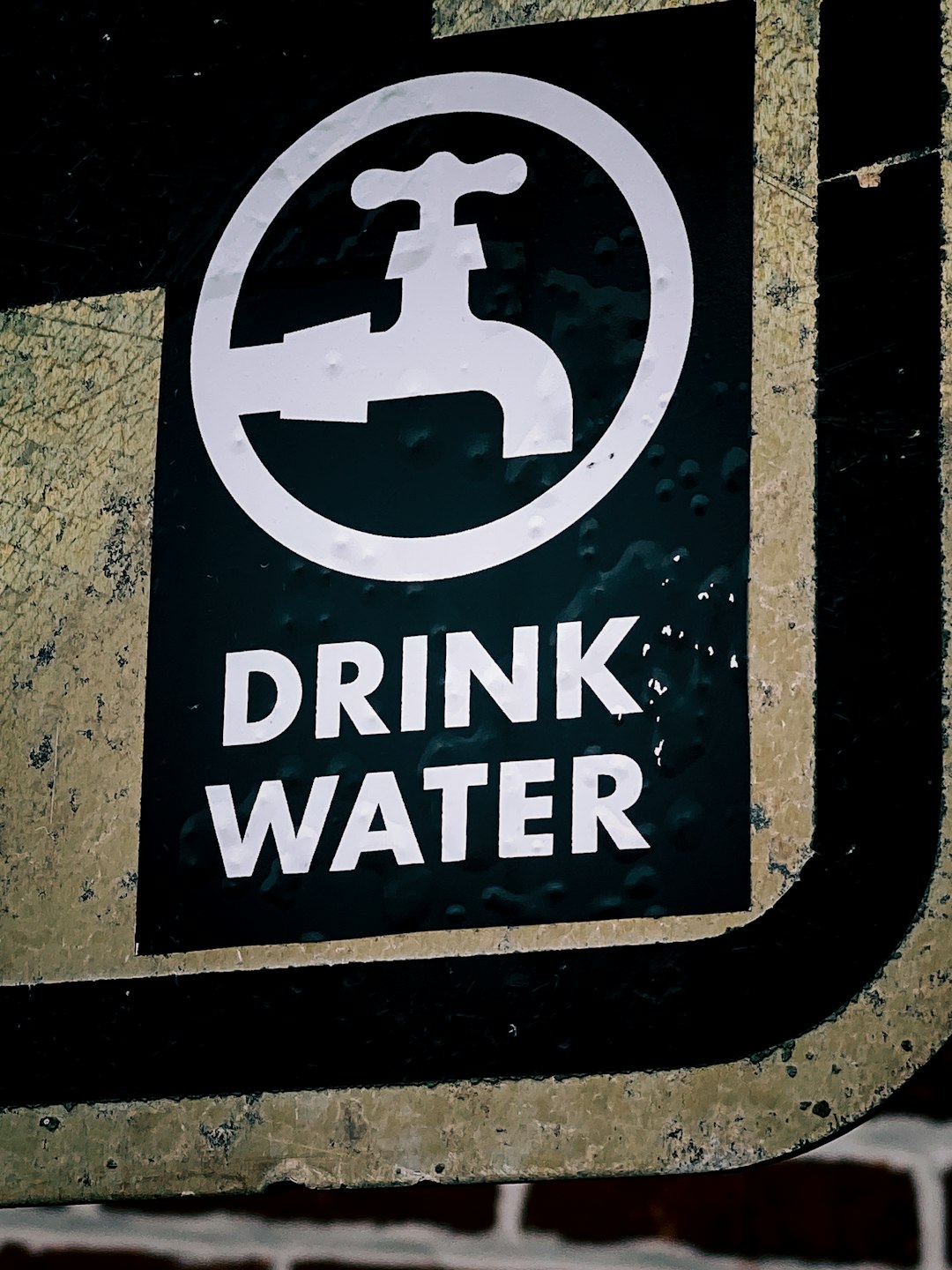 drink water sign logo\