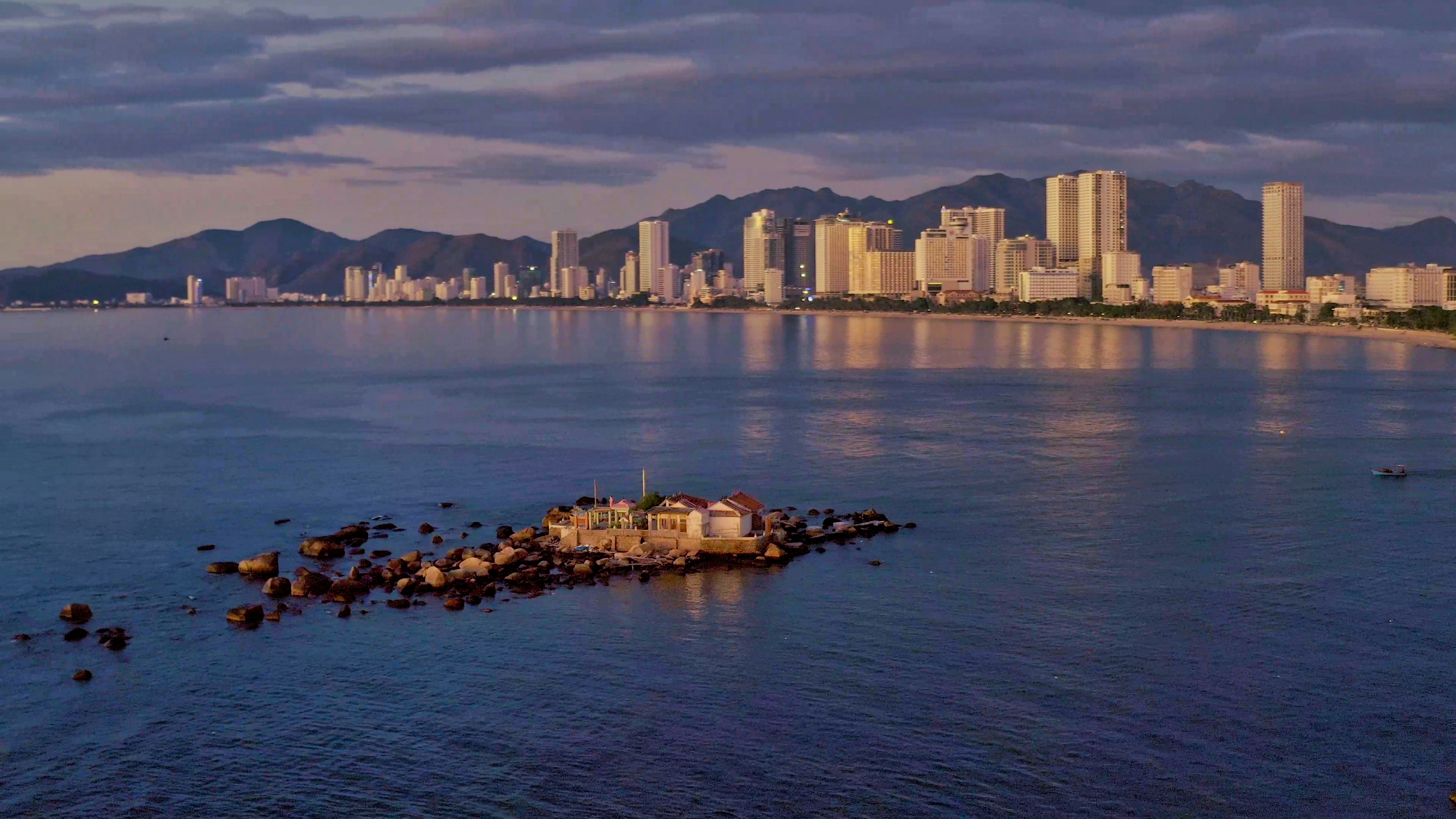 Photo by arvydasseventyone