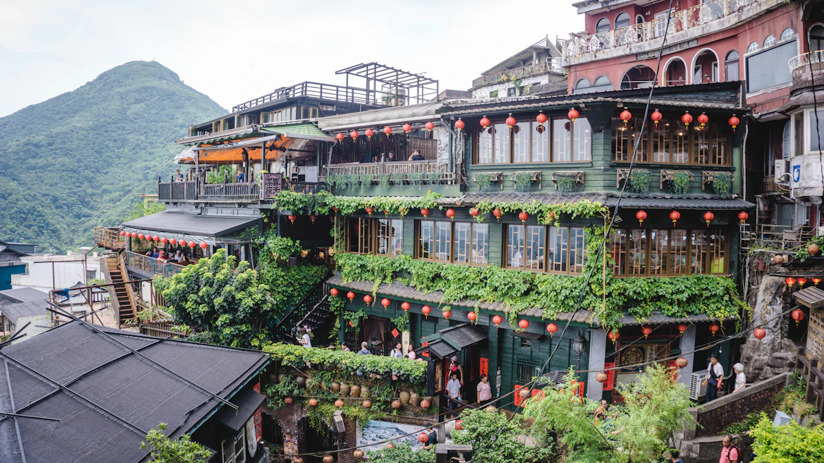 Taiwan: 12-Day Island Loop (Taipei, Jiufen, Taroko Gorge, Sun Moon Lake, Alishan, Tainan, Kaohsiung) - Field Spot 3