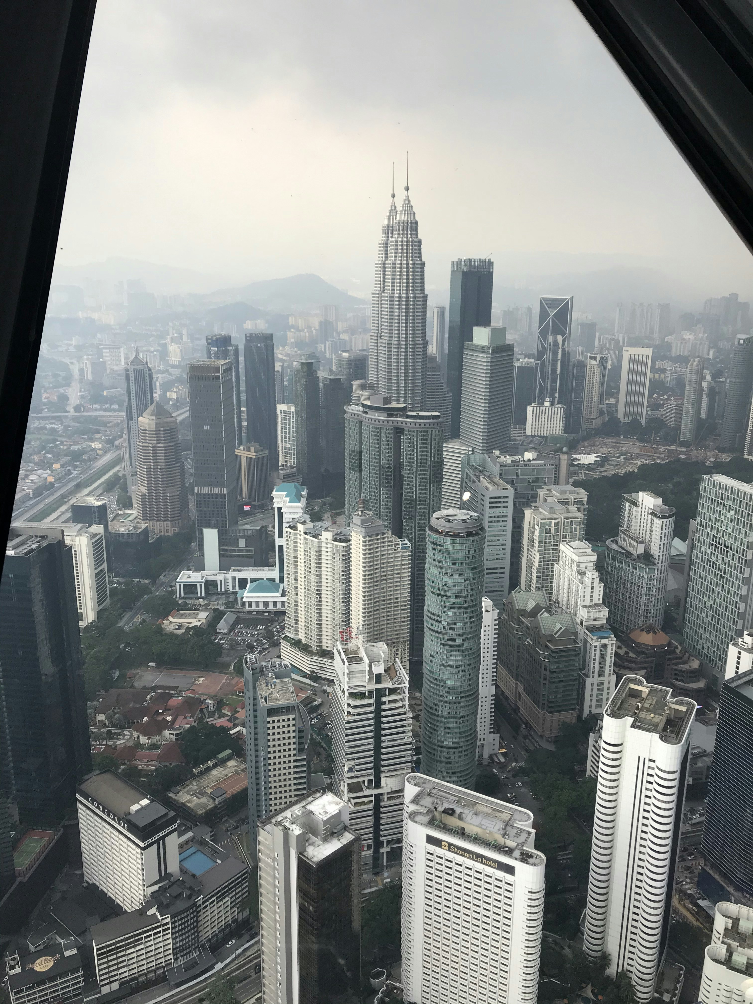 Kuala Lumpur <script async src=