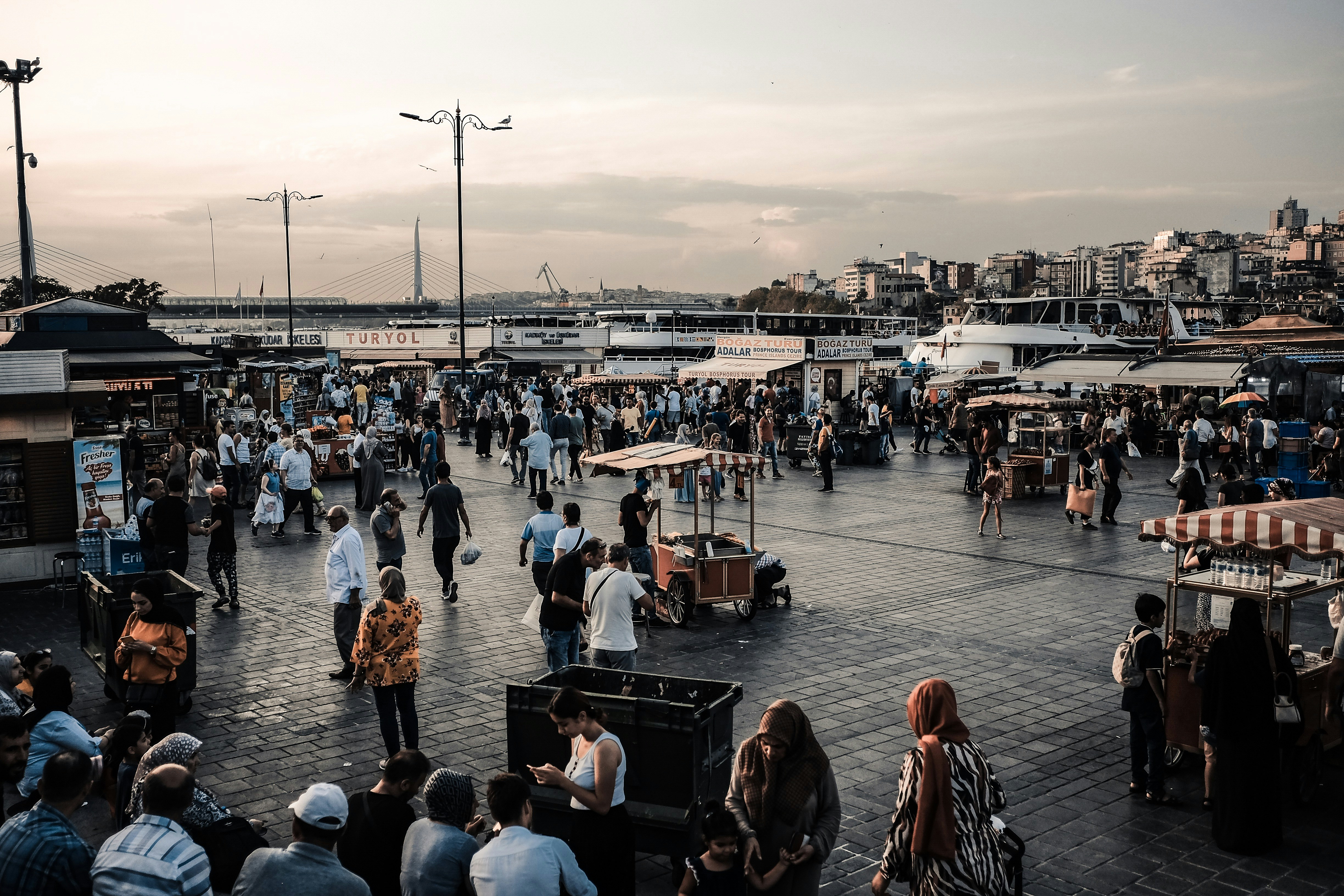 Akdeniz Sanat Günleri Adana Etkinlikleri Sanatseverlerle Buluştu - Kültür-Sanat haberi görseli
