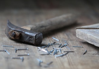 claw hammer and nails