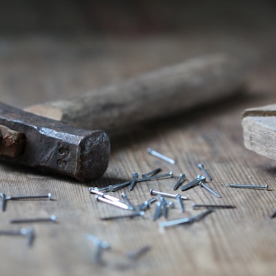 claw hammer and nails