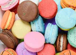 pile of macarons