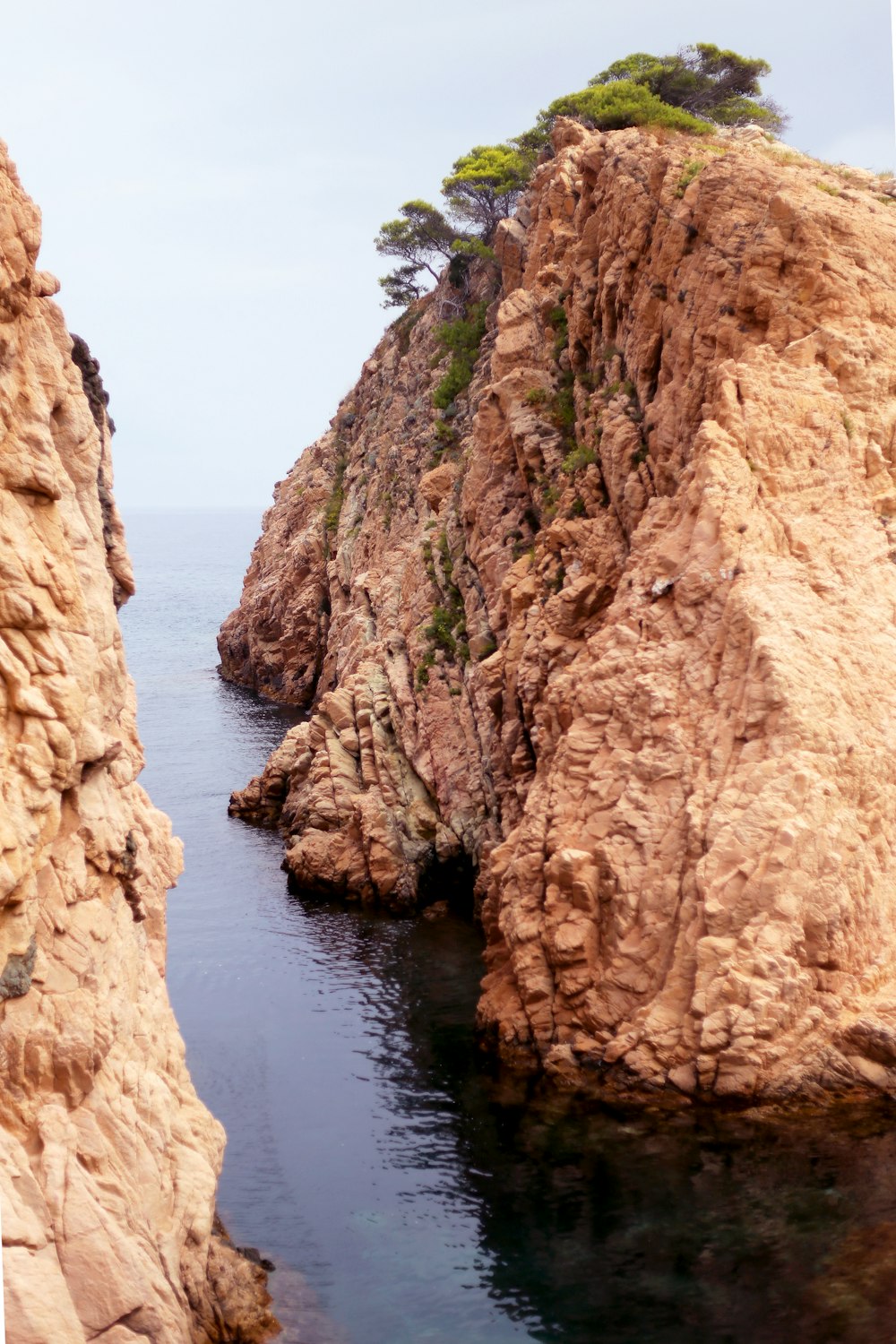 rock formation at daytime