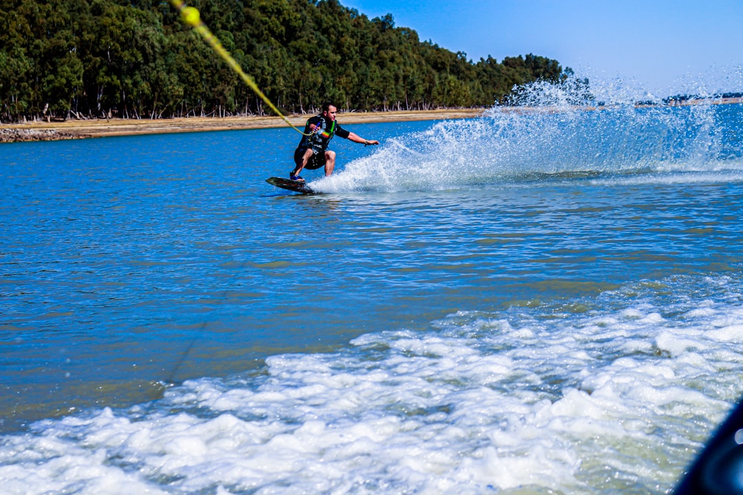 man surfing during daytime