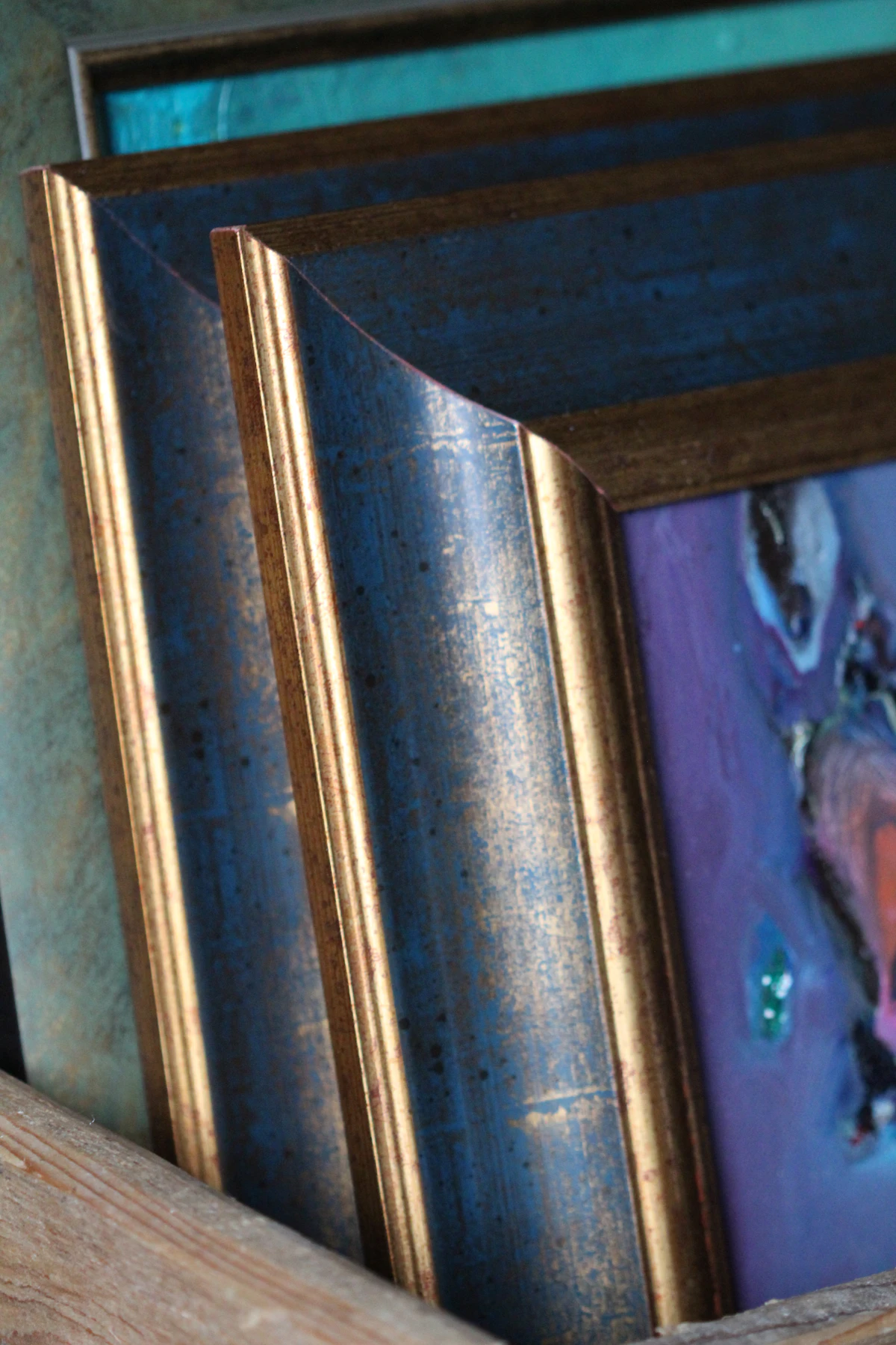Reading the back of a painting