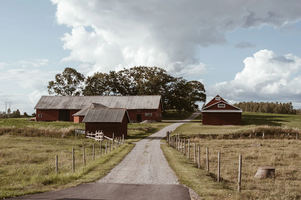 Manufactured home on rural acreage