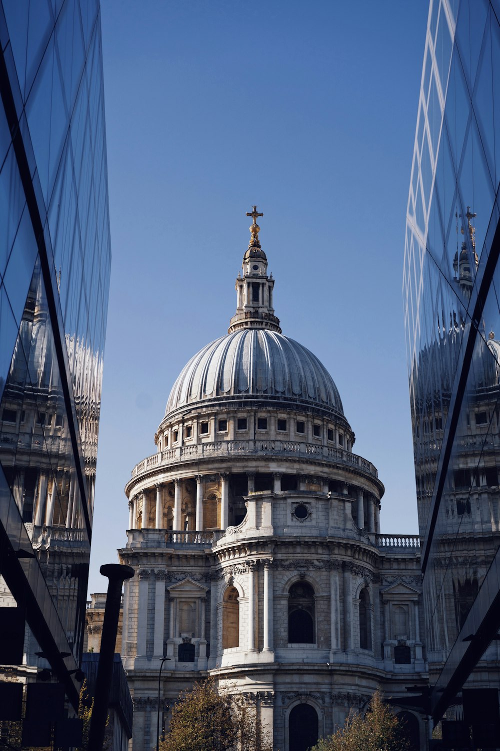 gray concrete dome building during daytime