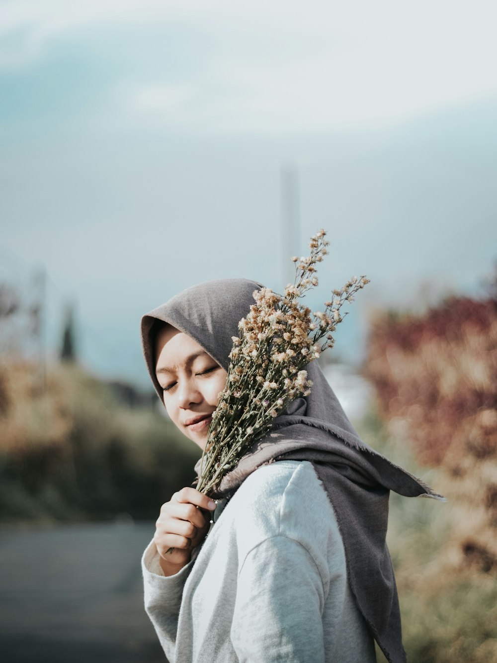 women's gray hijab