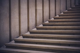 Photo 1571574125572 3a86fc5b3fac?q=85&w=273&h=462&fit=crop