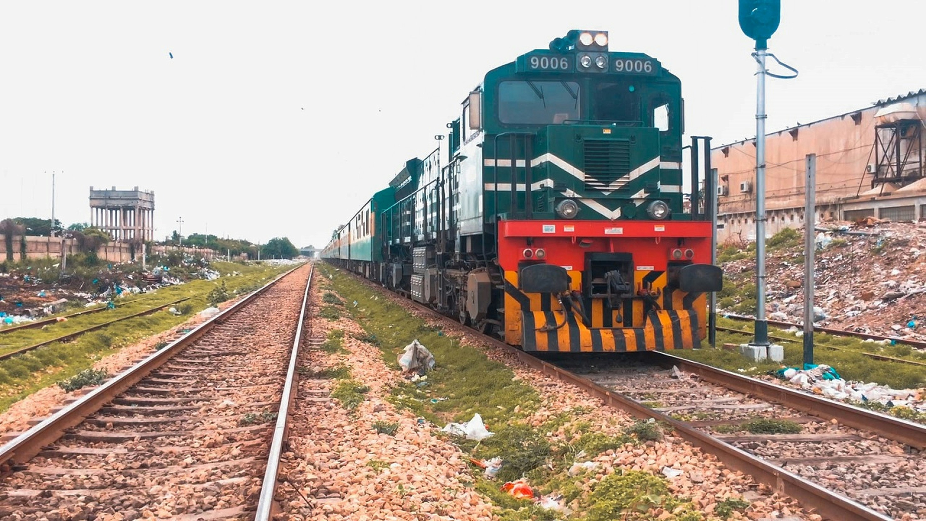 500 railway track pictures hd download free images on unsplash 500 railway track pictures hd